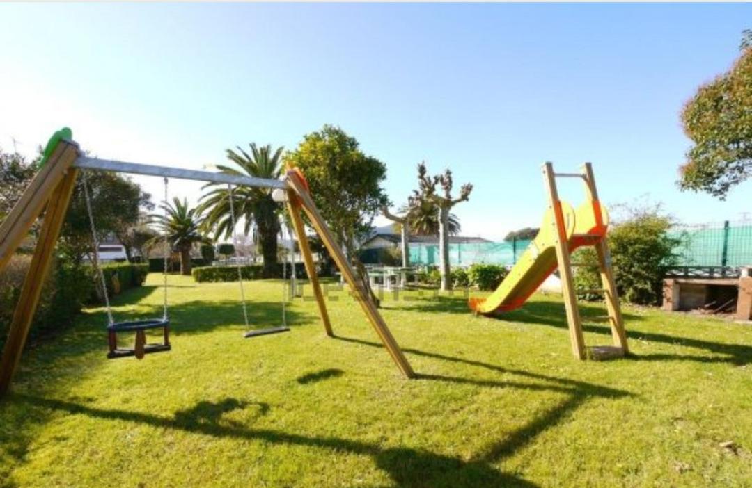 Apartamento a cuatro minutos caminando de la playa Noja Exterior foto
